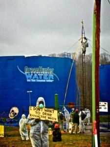Appalachia Resist!, RAMPS, and Earth First! take over the Green Hunter frack waste transfer facility in New Metamoras.